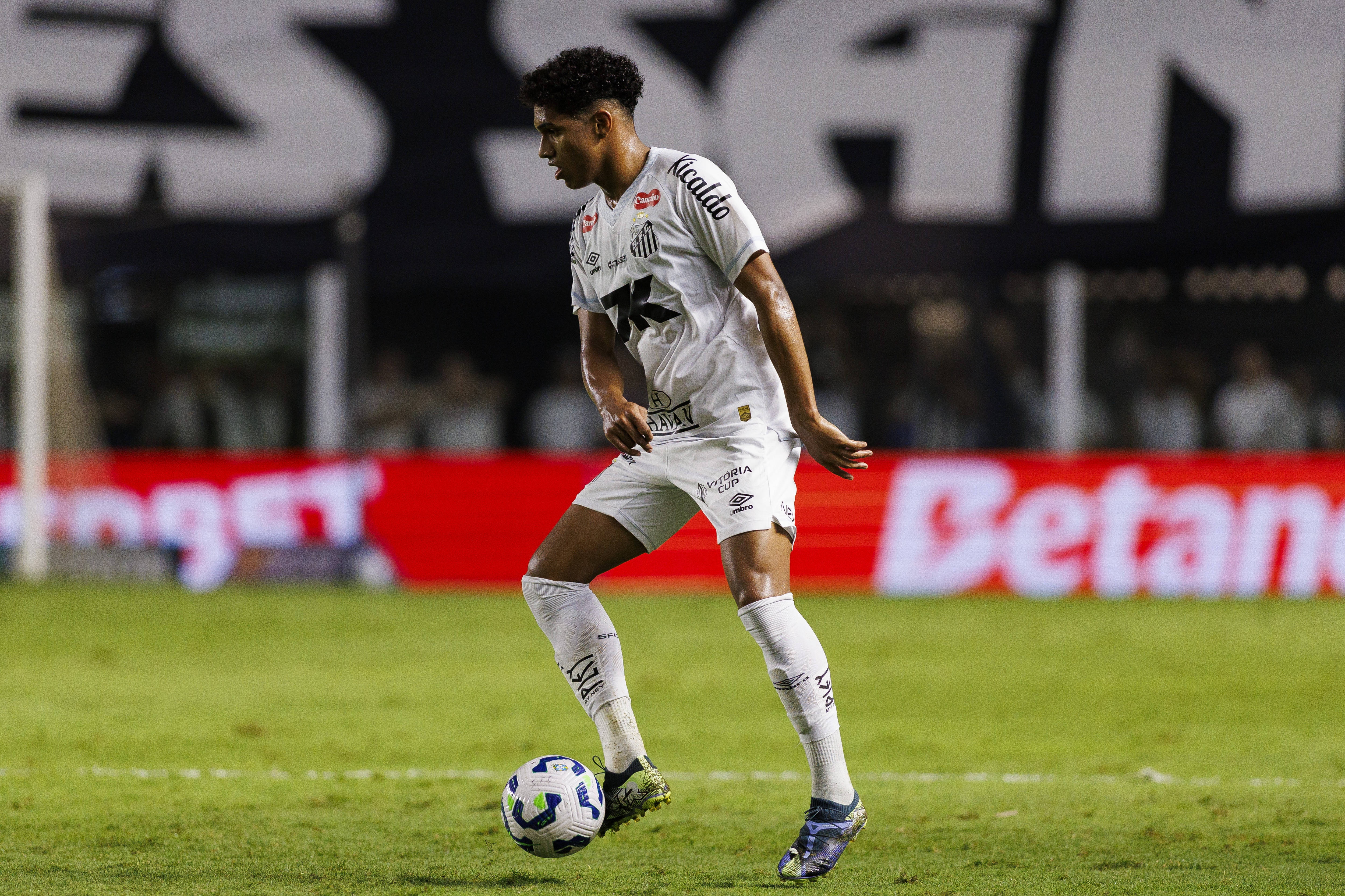 记者：索萨即将转会热刺，费用1500万欧元合同为期5年