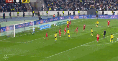 棋牌APP下载-半场：利雅得胜利1-0达马克，加里卜破门，菲利克斯中框