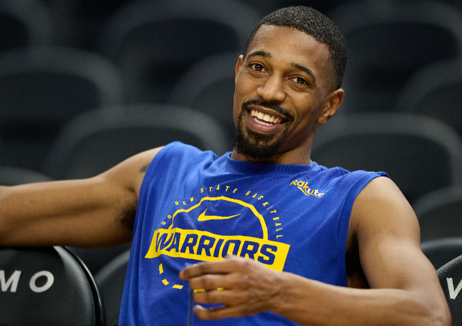 棋牌游戏-勇士101-97太阳迎3喜1忧!梅尔顿成宝贝,桑托斯蜕变,格林太烂了